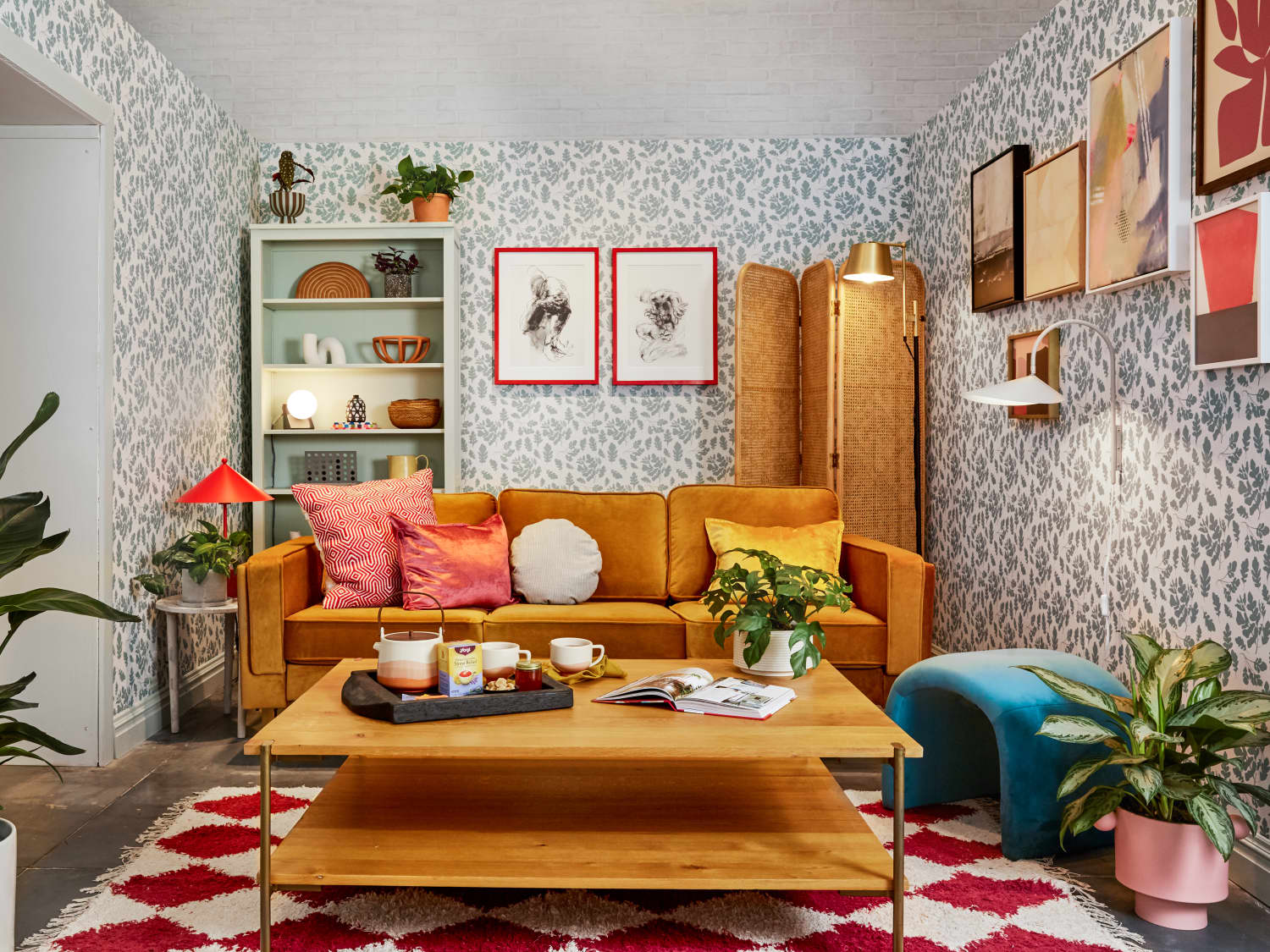 Small cool apartment therapy store